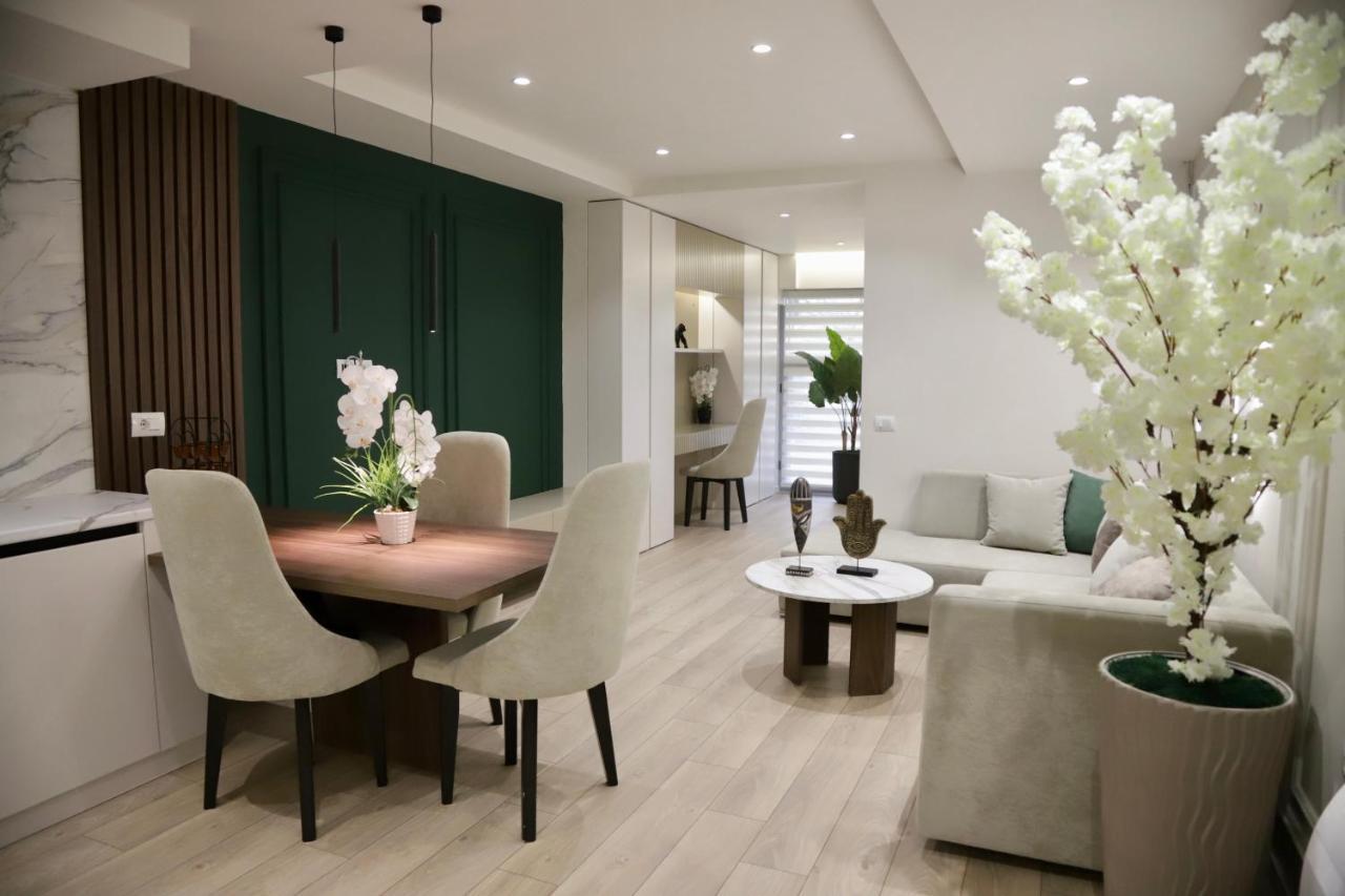 La Grand - New Bazaar Apartment Tiranë Ngoại thất bức ảnh