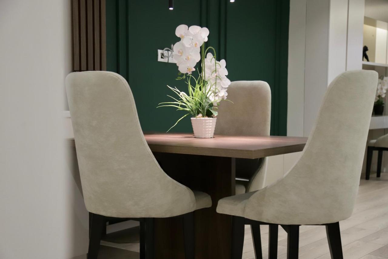 La Grand - New Bazaar Apartment Tiranë Ngoại thất bức ảnh