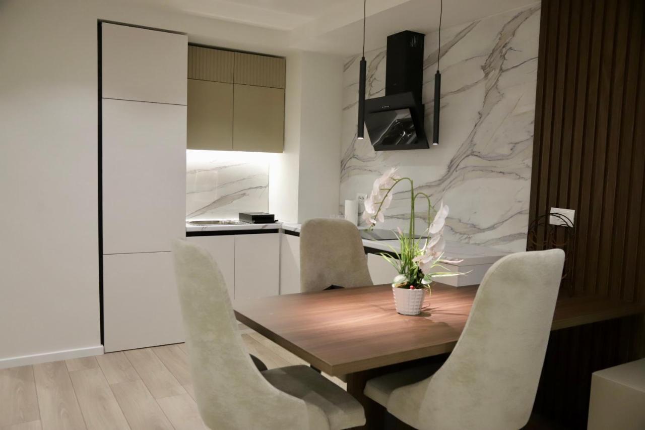 La Grand - New Bazaar Apartment Tiranë Ngoại thất bức ảnh