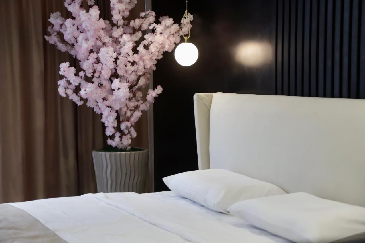 La Grand - New Bazaar Apartment Tiranë Ngoại thất bức ảnh