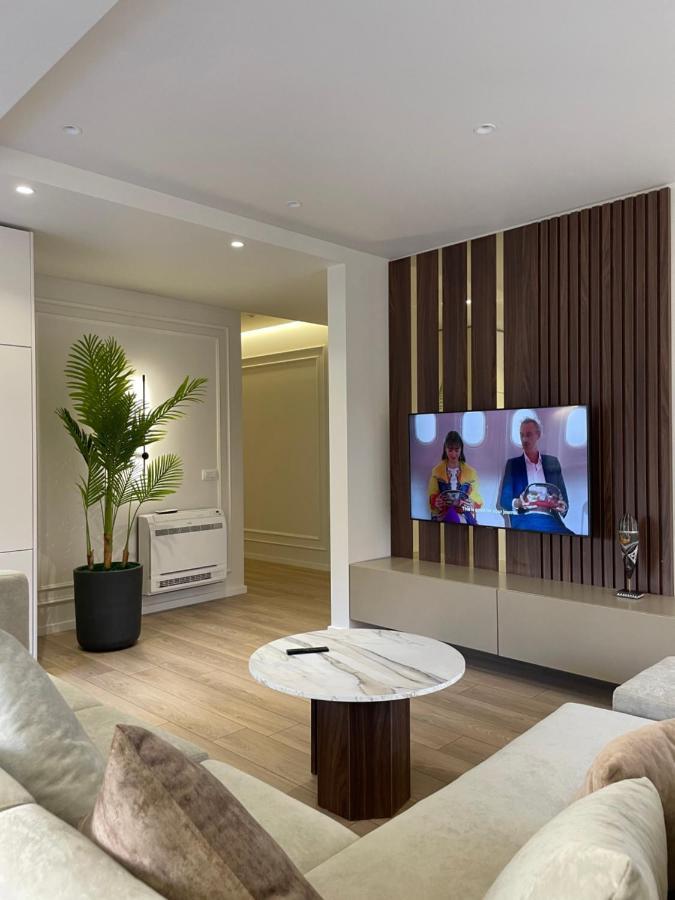 La Grand - New Bazaar Apartment Tiranë Ngoại thất bức ảnh